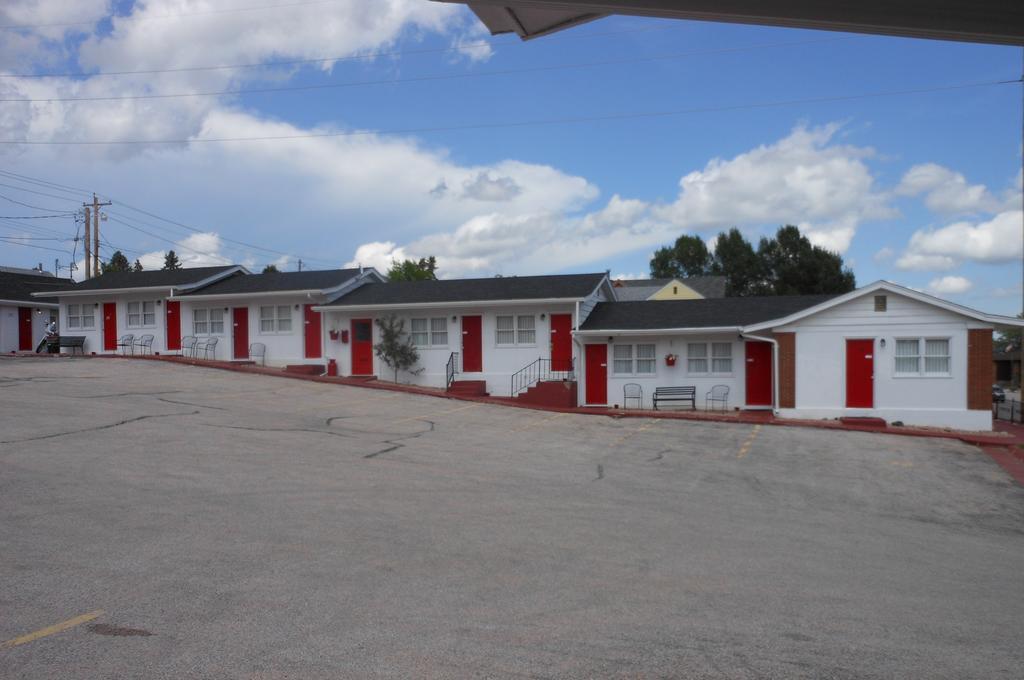 Rocket Motel Custer Exteriér fotografie